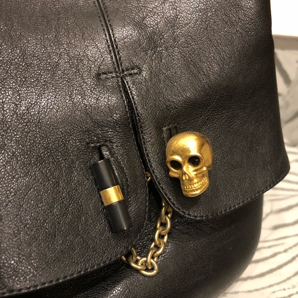 Alexander McQueen flat boots with skulls - Picture 5 of 8